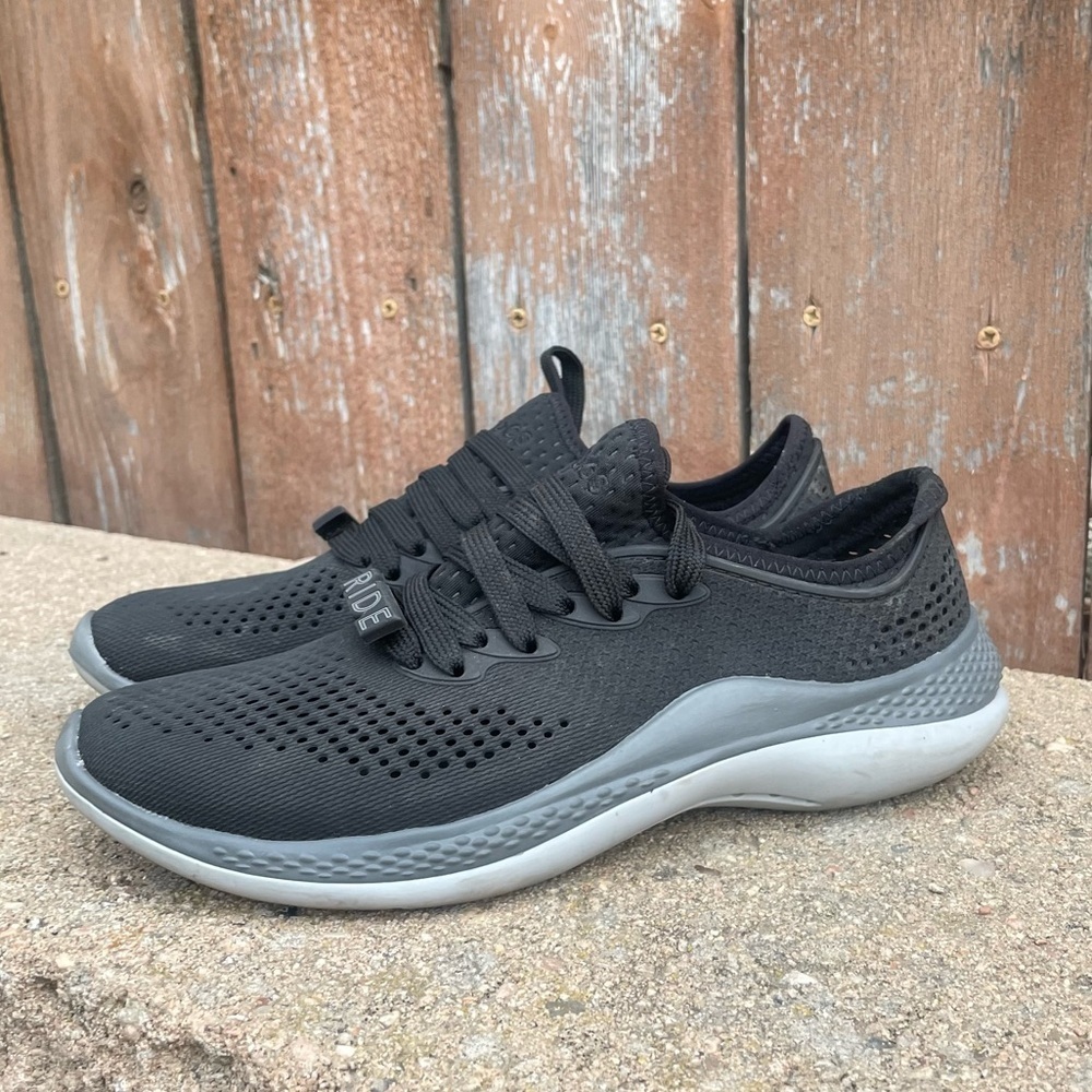 CROCS Women’s Lite Ride Black Lightweight Mesh Fabric Sneaker Shoe Size 6 - Picture 1 of 10